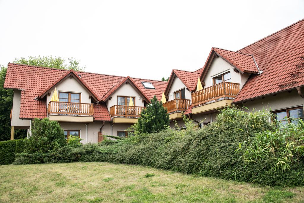 Apartamento Ferienwohnanlage Schwabe Mit Schwimmbad Rerik Exterior foto